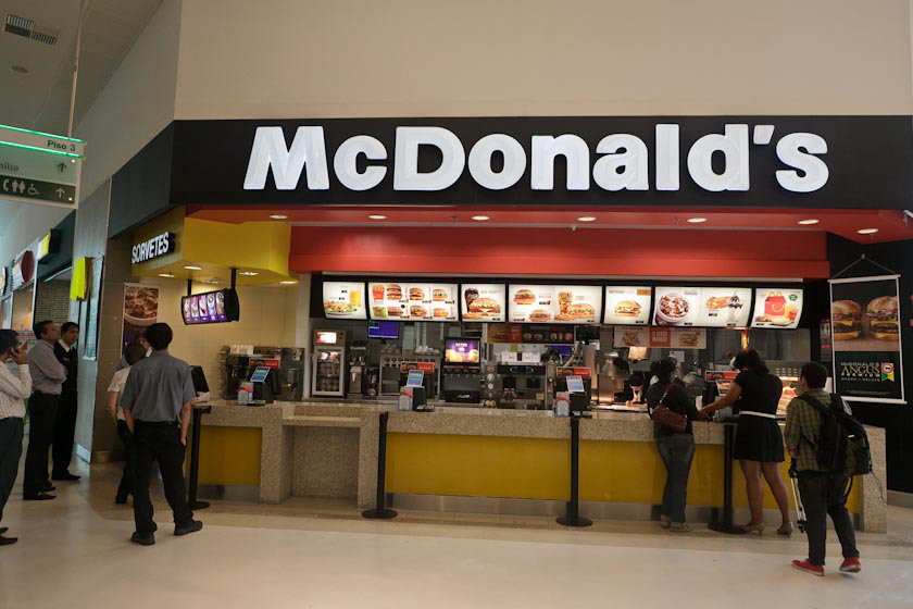 Ação denuncia McDonald's por não-pagamento de insalubridade