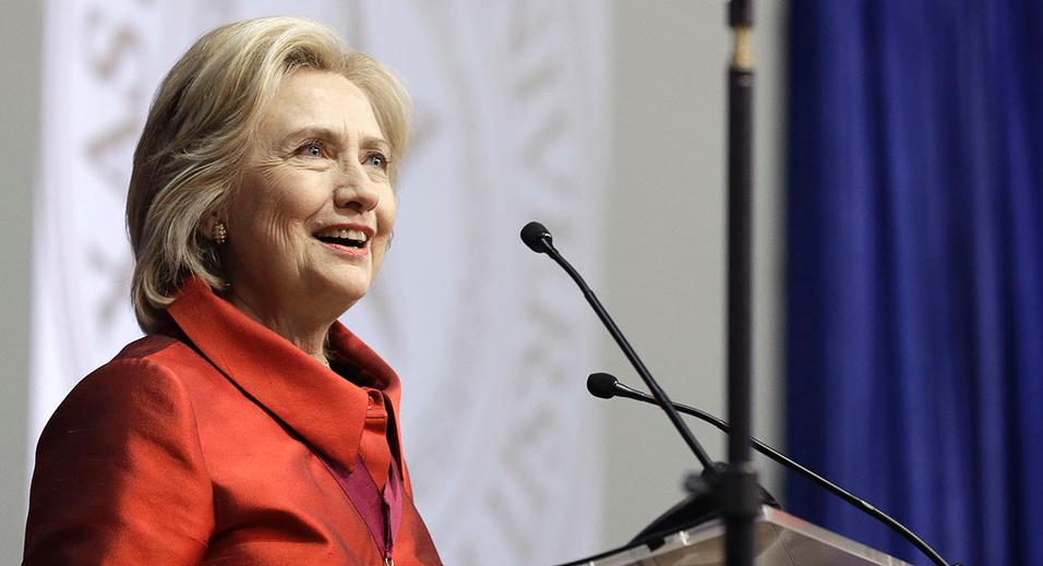 Hillary Clinton to fast food workers: 'I want to be your champion'